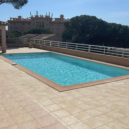 Appt 2 étoiles - Parking - Clim - Piscine - à 300m
